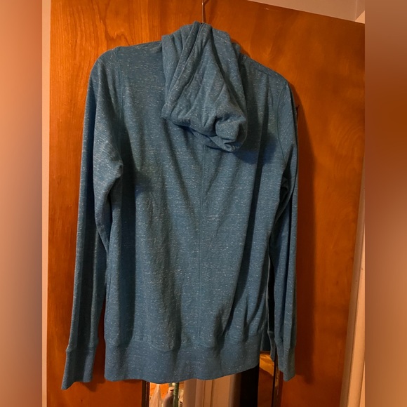 Nike Women’s Set XL zip up hoodie with Capri bottoms matching set - Picture 2 of 7